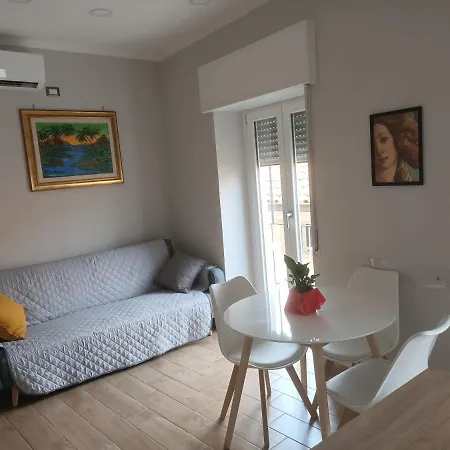 La Finestra Sul Colle Apartment *